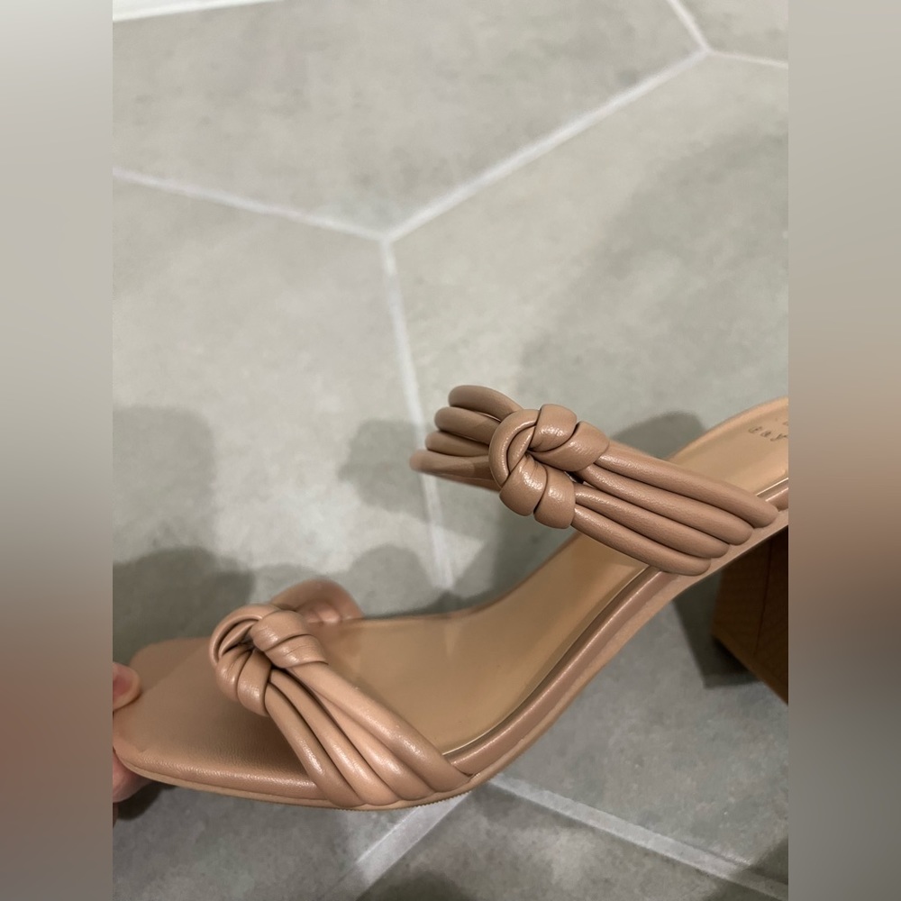 A new day tan knotted block heel, rounded square toe - Picture 6 of 9
